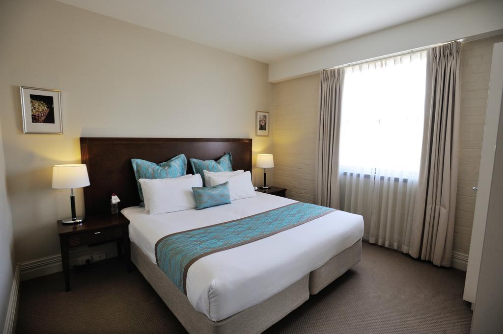 Launceston Central Apartment Hotel Official Buitenkant foto